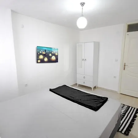 Lemon Garden Apart Apartment